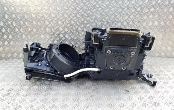 BMW 3 G20 G21 Interior heater climate box assembly housing 6993762
