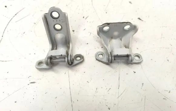 Subaru Outback (BT) Rear door upper hinge I120032