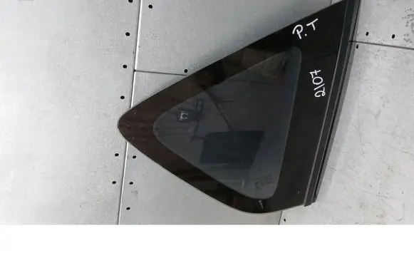 Mazda 3 I Rear side window