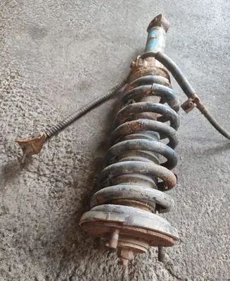 KIA Sorento Front shock absorber/damper 313523
