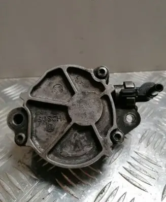 Peugeot 407 Vacuum pump D1563B