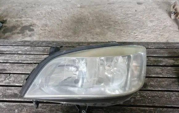 Opel Zafira A Headlight/headlamp