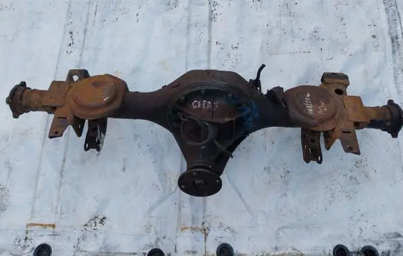 Mitsubishi Pajero Rear axle beam MR241579 MR166515