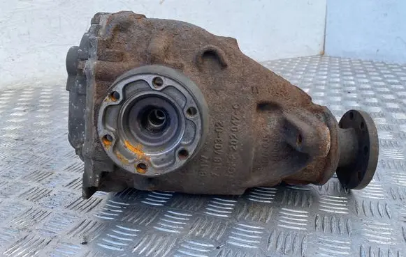 BMW 3 E90 E91 Rear differential 7529108 EAJ17S323 8906022407890009