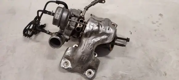 Ford Mustang VI Turbo FR3E9G438CB 8214020005