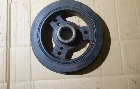 Jeep Grand Cherokee (WJ) Crankshaft pulley