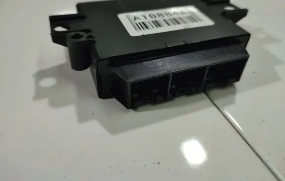 Audi A5 8T 8F Parking PDC control unit/module N3010904303157