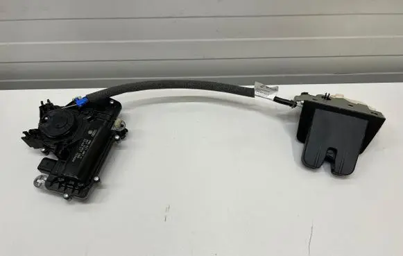 Audi Q7 4M Tailgate/trunk/boot lock/catch/latch 4M0827887C 4m0827506D 4M0827520