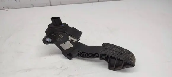 Peugeot 108 Accelerator throttle pedal 781100H050 12058658987 15061B