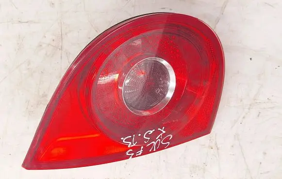Volkswagen Golf V Tailgate rear/tail lights 301005820