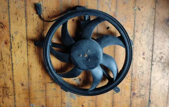 Mini One - Cooper Clubman R55 Electric radiator cooling fan 2754854 M1317004 16611900AC1