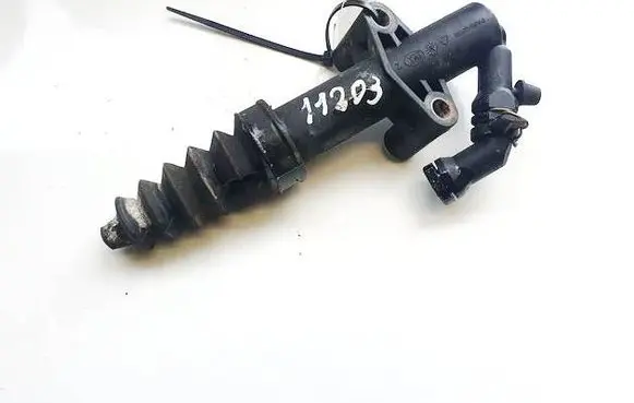 Peugeot 207 Clutch master cylinder 9683750480