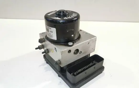 Nissan Navara D40 ABS Pump 47660EB33A
