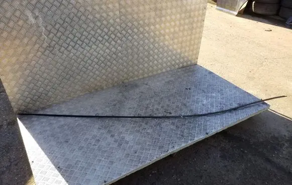 Nissan Leaf I (ZE0) Roof trim bar molding cover 