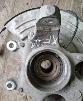 Jaguar XF Front wheel hub