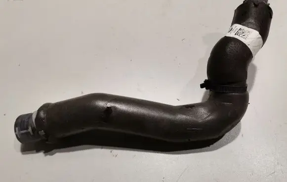 Jaguar F-Pace Air intake hose/pipe L4P39K617BB