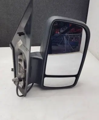 Mercedes-Benz Sprinter W906 Front door electric wing mirror A9068106116 205890220RE