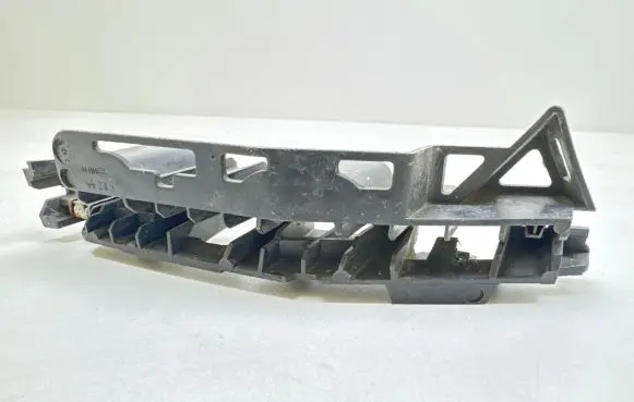 Peugeot 308 Front bumper mounting bracket 9680406480