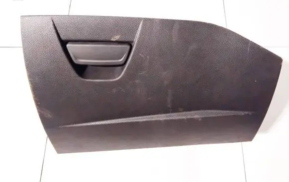 Ford Focus Glove box vpc5xa06015baw 44zg-2902-2