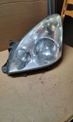 Toyota Corolla Verso E121 Headlight/headlamp 7357230400