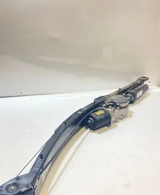 Chrysler Town u0026 Country V Sliding door motor assembly P05026972AC TRG0440E0052