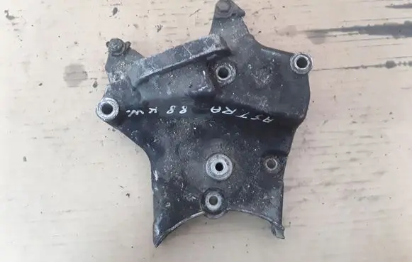 Opel Astra H Engine mounting bracket 55192649