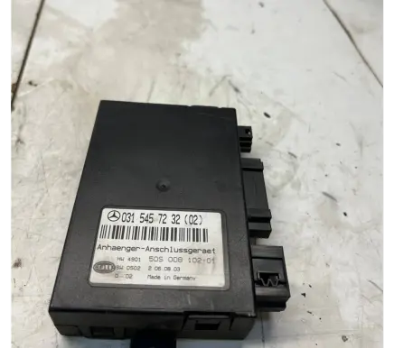 Mercedes-Benz C W203 Tow bar trailer control unit/module A0315457232 5DS00810201