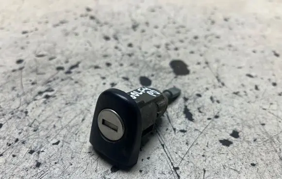 Volkswagen Golf IV Front door lock (next to the handle) 1J0837167