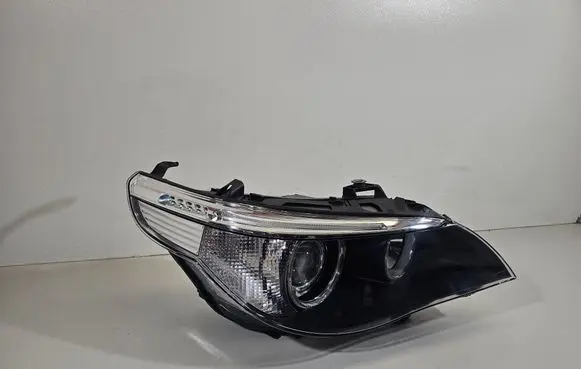 BMW 5 E60 E61 Headlight/headlamp 17846547643