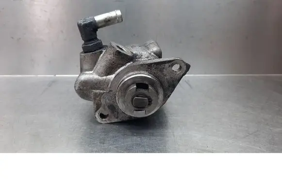 Renault Master II Power steering pump