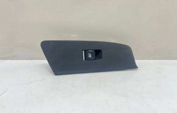 BMW 5 G30 G31 Electric window control switch 9327031