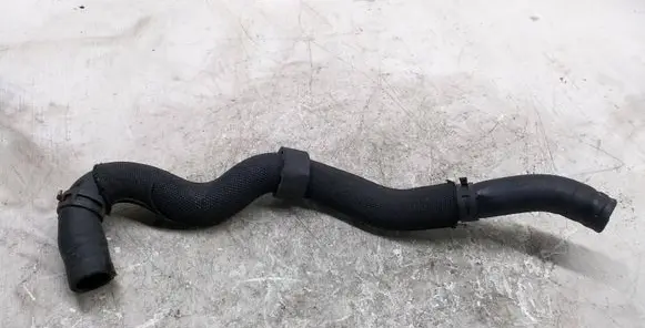Mercedes-Benz E W212 Engine coolant pipe/hose