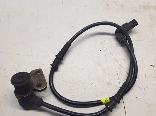 Mercedes-Benz E W210 ABS brake wheel speed sensor A2105409008