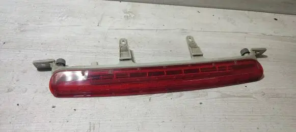 Jeep Cherokee Third/center stoplight 68102902A