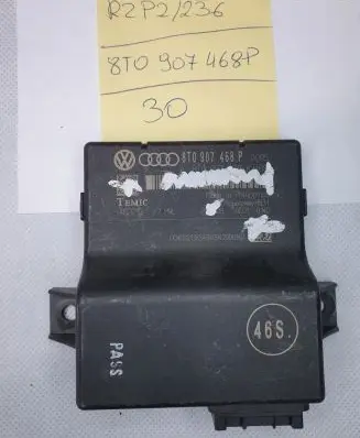 Audi A5 8T 8F Gateway control module 8T0907468P