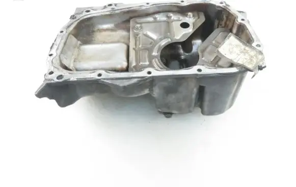 Toyota Yaris Oil sump 121110J020