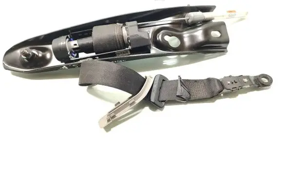Volvo XC90 Front seatbelt