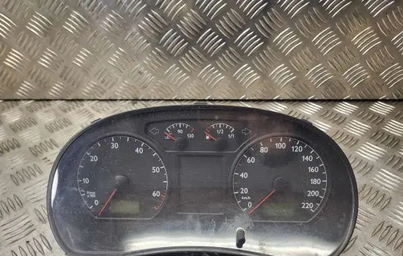 Volkswagen Polo Speedometer (instrument cluster) 6Q0920800P