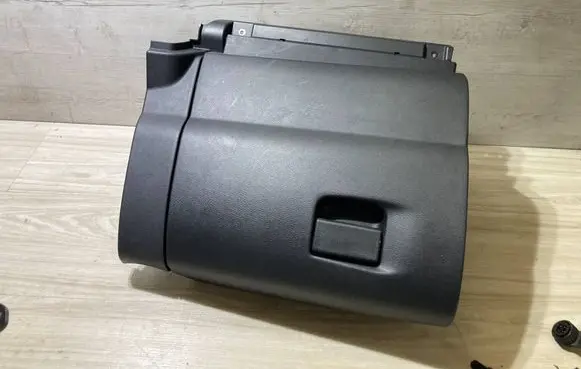Nissan Juke II F16 Glove box 685206pE0A