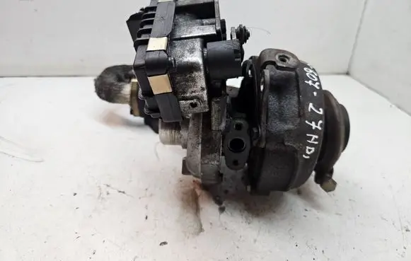Peugeot 607 Turbo 4U3Q6K682AJ