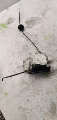 Audi A4 S4 B7 8E 8H Front door lock 8E1837016AA