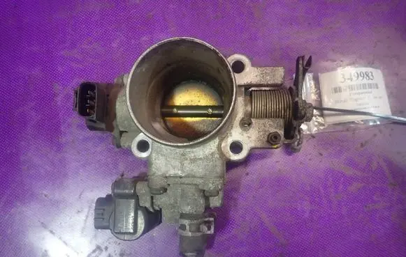 Suzuki Wagon R+ Throttle body valve 13400-83E2