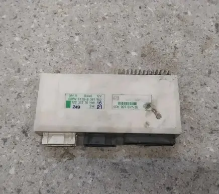 BMW 5 E39 Comfort/convenience module 61358381962 5DK00704726 12037310