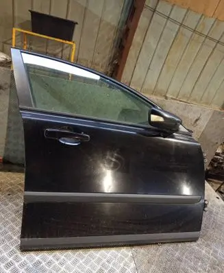 Volvo V50 Front door