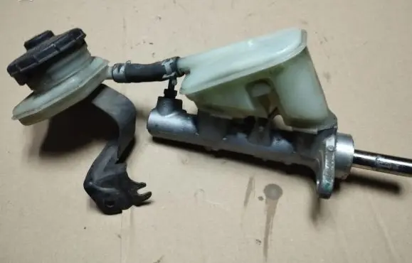 Honda Civic Master brake cylinder