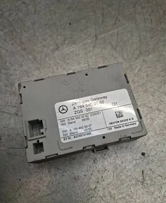 Mercedes-Benz ML W164 Gateway control module A1645400162 A1644420027 A1645403362