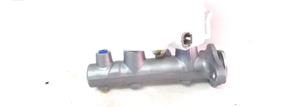 Toyota RAV 4 (XA10) Master brake cylinder 47201-42050