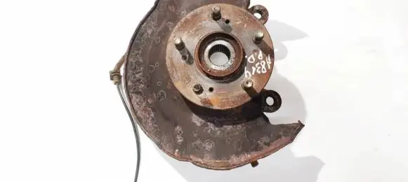 Honda CR-V Front wheel hub