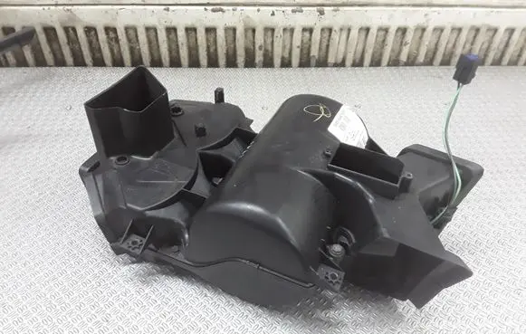 Chrysler Pacifica Heater fan/blower 05005106AC