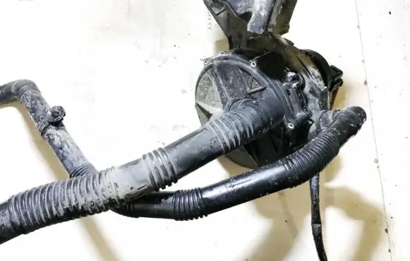 Audi A6 S6 C5 4B Secondary air pump 